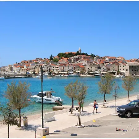 Smoljic 4+2 아파트