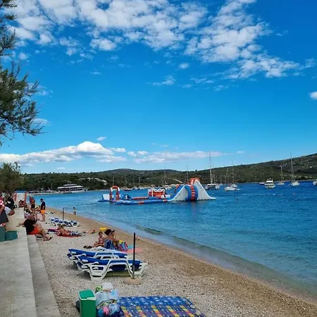 Smoljic 4+2 프리모스턴