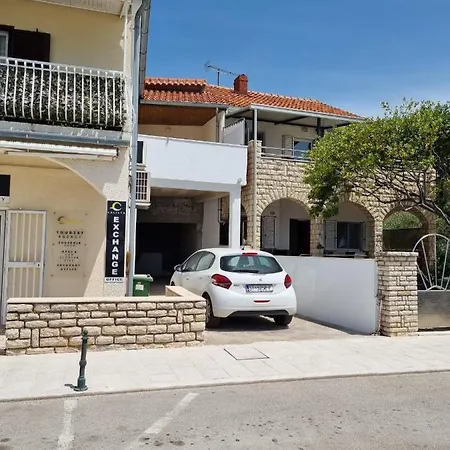 Apartment Smoljic 4+2