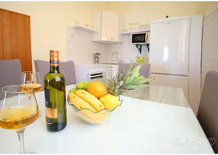 Smoljic 4+2 Apartamento