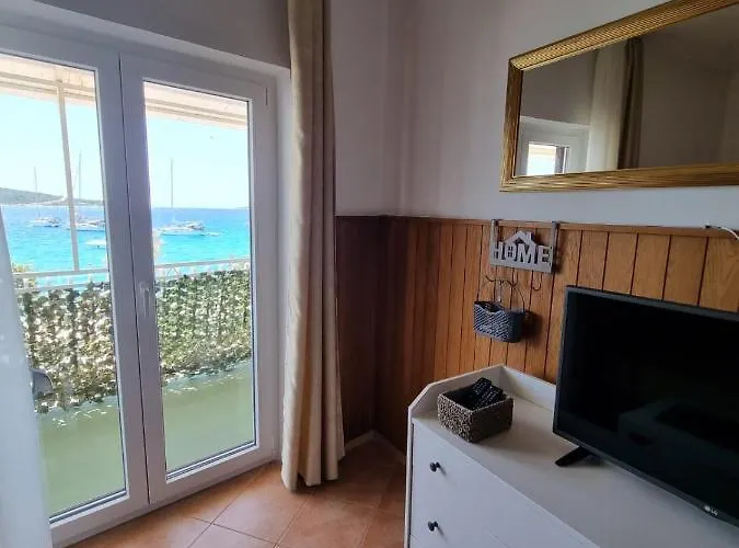 Smoljic 4+2 프리모스턴